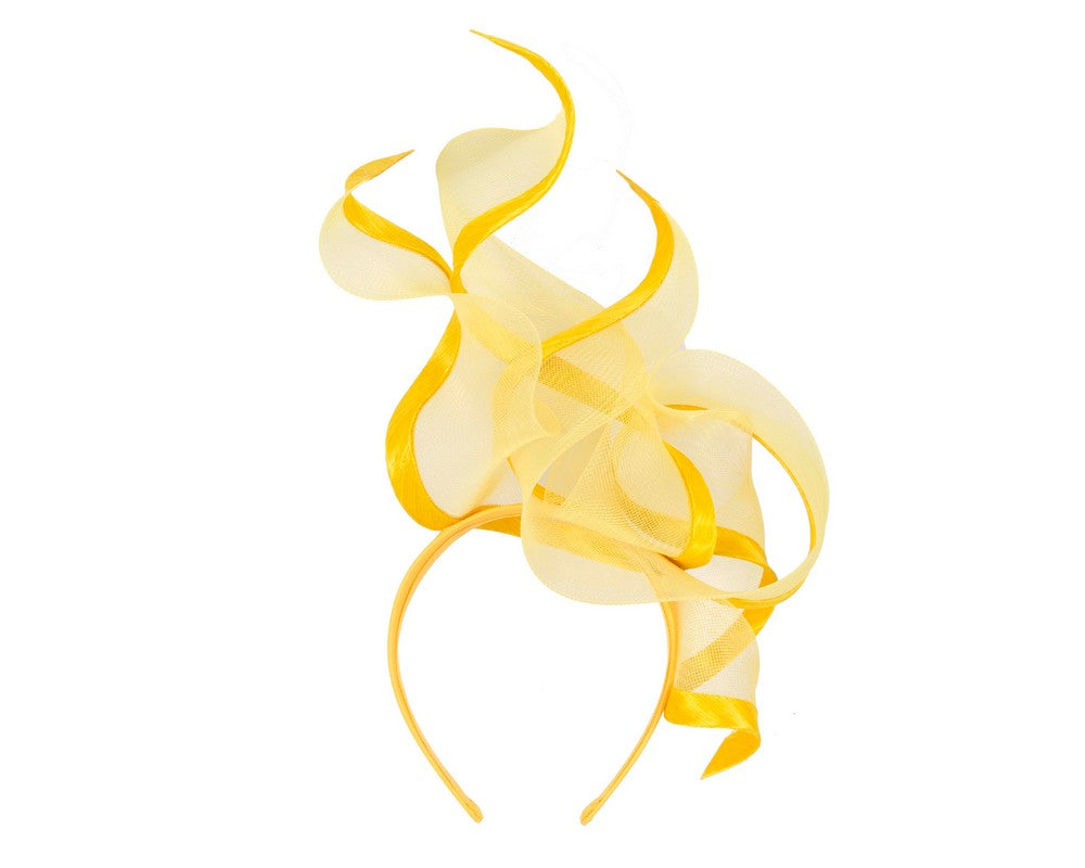 Bespoke yellow racing fascinator by Fillies Collection