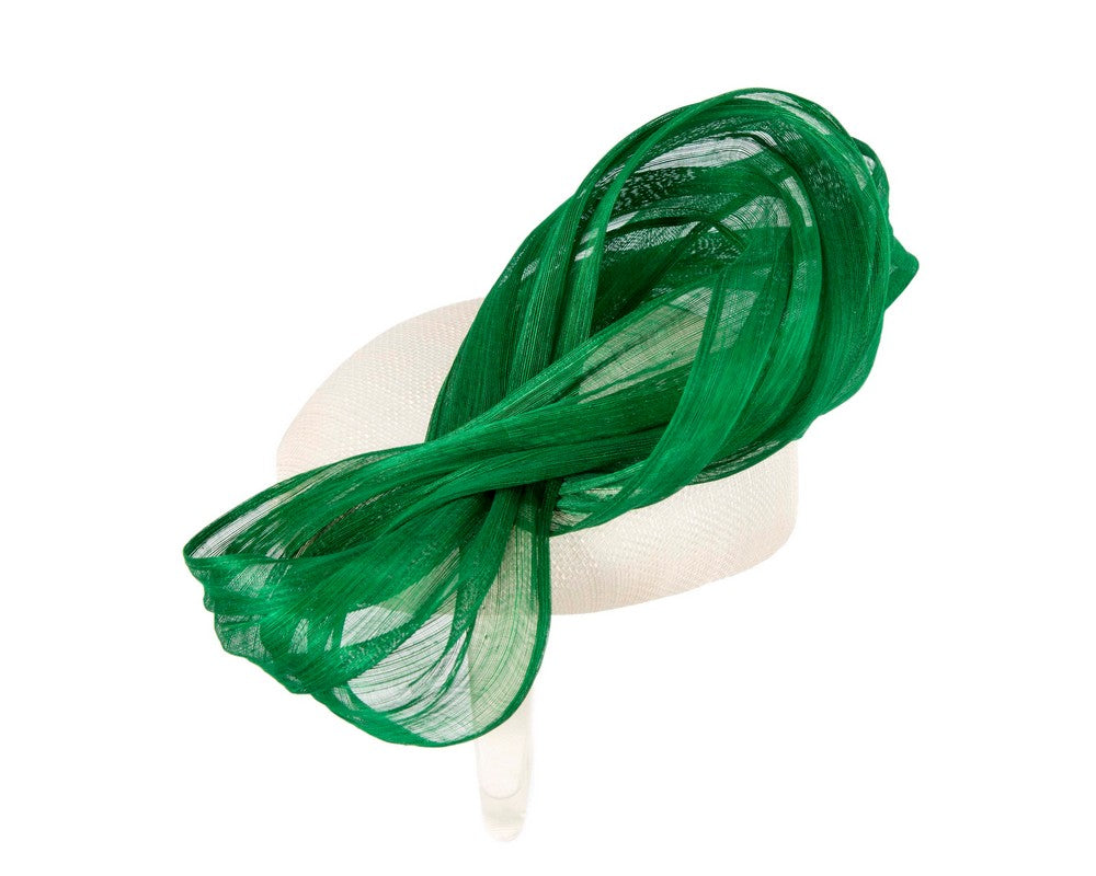White pillbox fascinator with green silk abaca bow by Fillies Collection-2