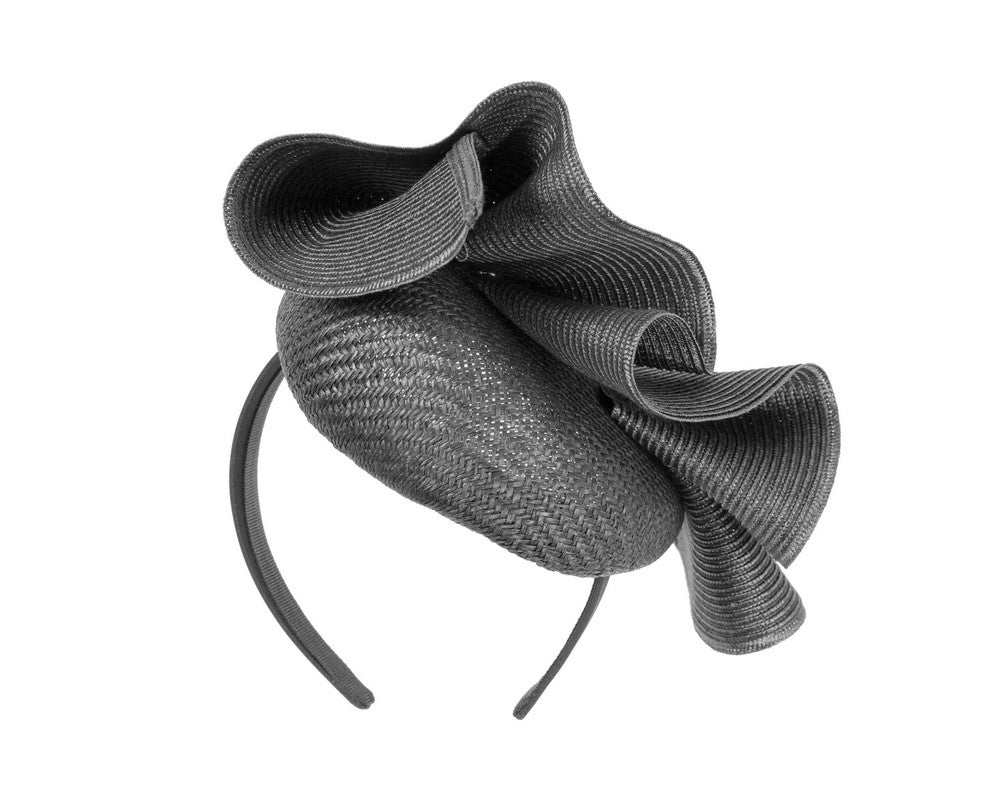 Black pillbox fascinator by Fillies Collection S259