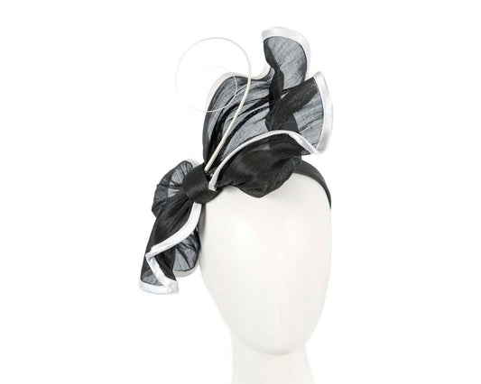Black & white racing fascinator by Fillies Collection