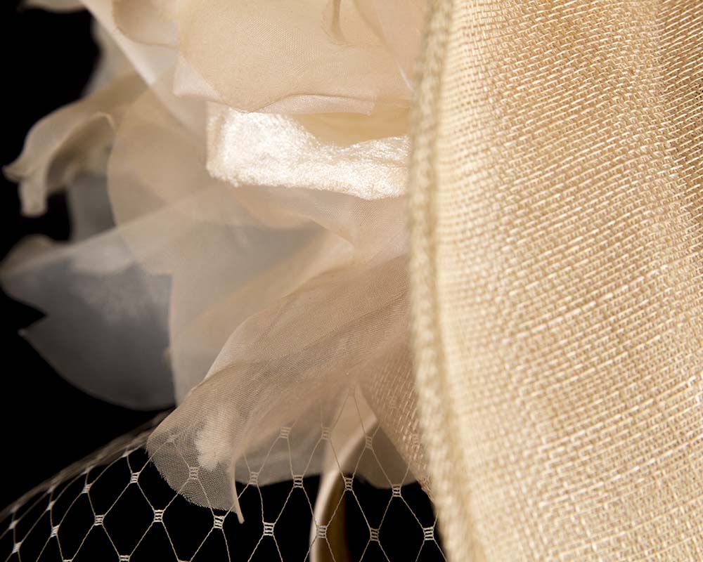 Exclusive gold fascinator by Fillies Collection-2