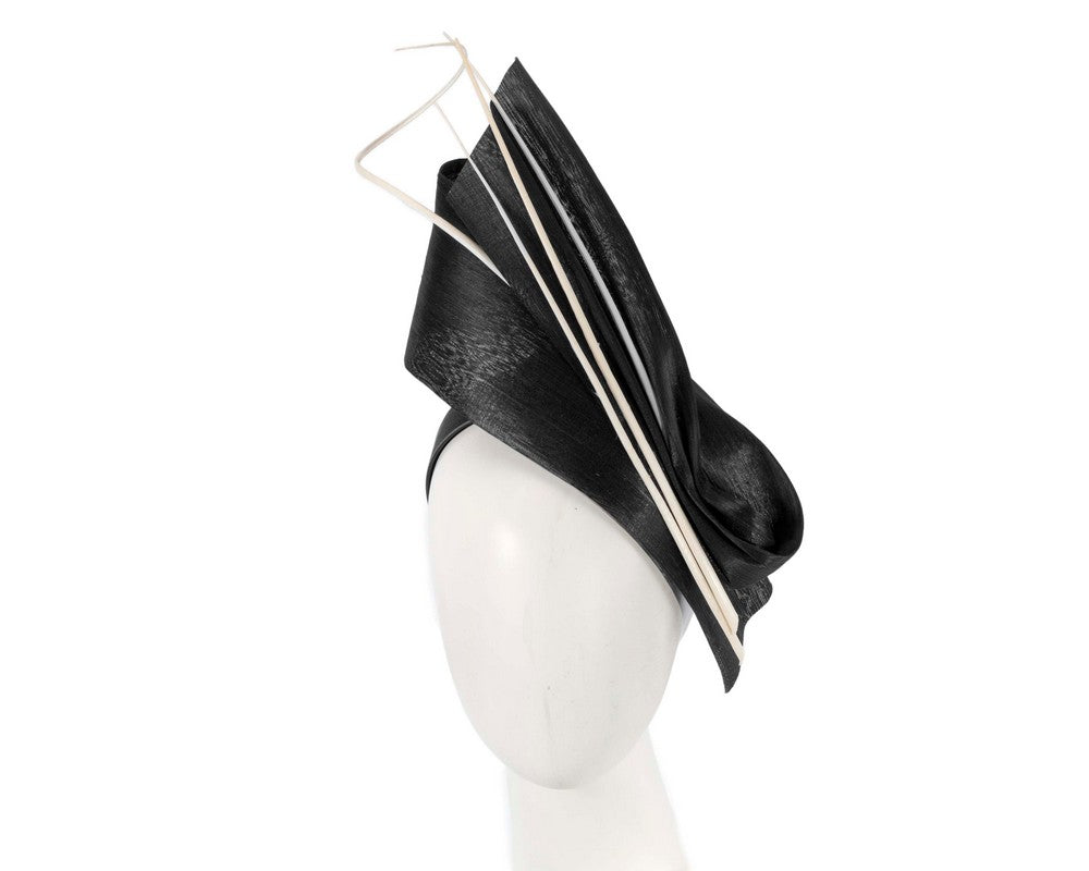 Edgy black & white fascinator by Fillies Collection-0