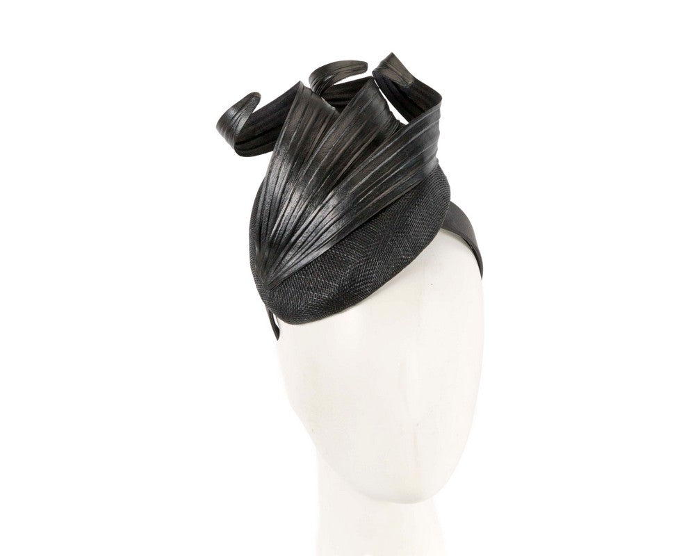 Black spring racing fascinator by Fillies Collection