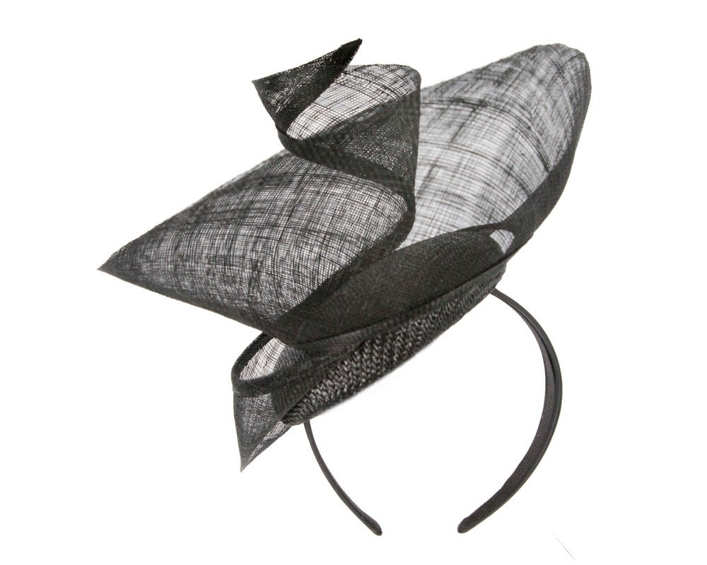 Bespoke black sinamay fascinator by Fillies Collection