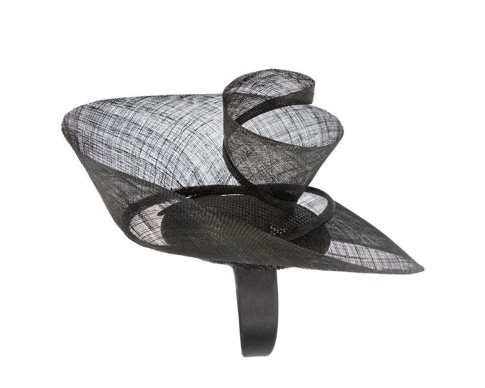 Bespoke black sinamay fascinator by Fillies Collection