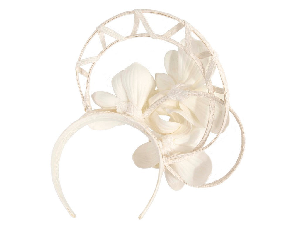 Bespoke cream flower fascinator by Fillies Collection