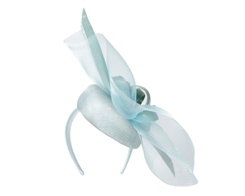 Tall light blue racing fascinator by Fillies Collection-5