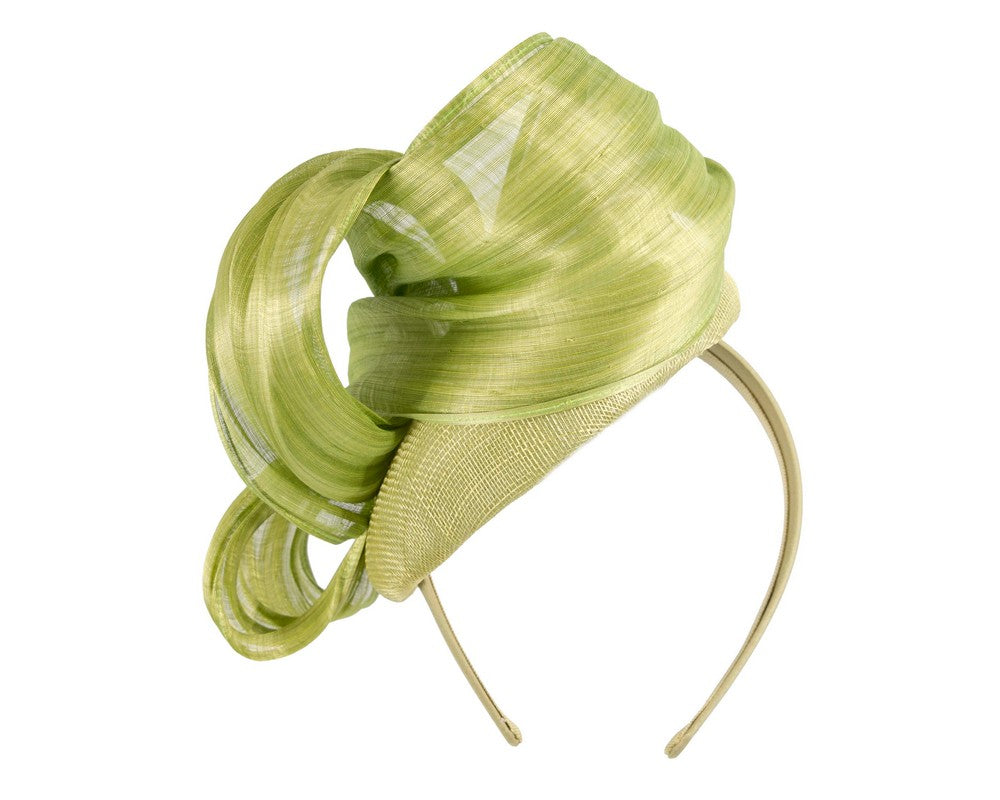 Lime pillbox fascinator with silk abaca bow by Fillies Collection-5