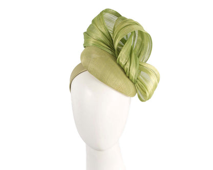 Lime pillbox fascinator with silk abaca bow by Fillies Collection-0