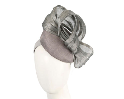 Silver pillbox fascinator with silk abaca bow by Fillies Collection-0