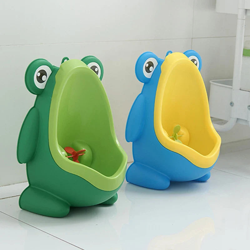 Frog-shaped Wall-mounted Potty Training Urinal for children Multivariant-4