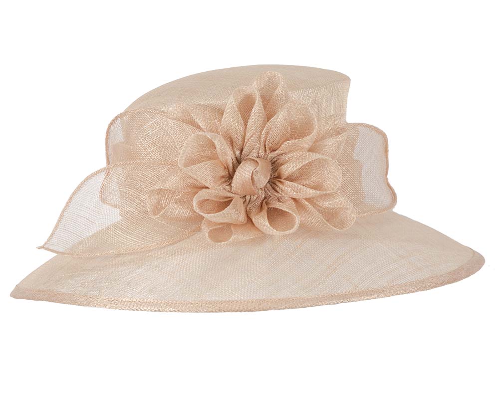 Large nude sinamay racing hat-3
