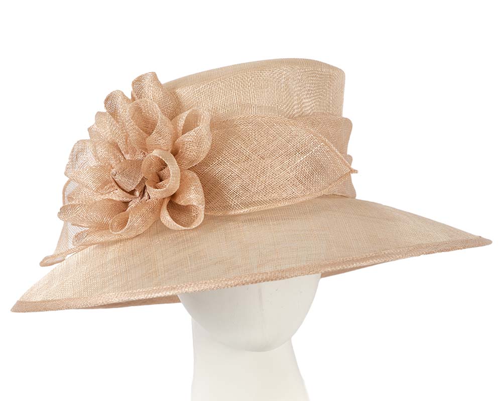 Large nude sinamay racing hat-0