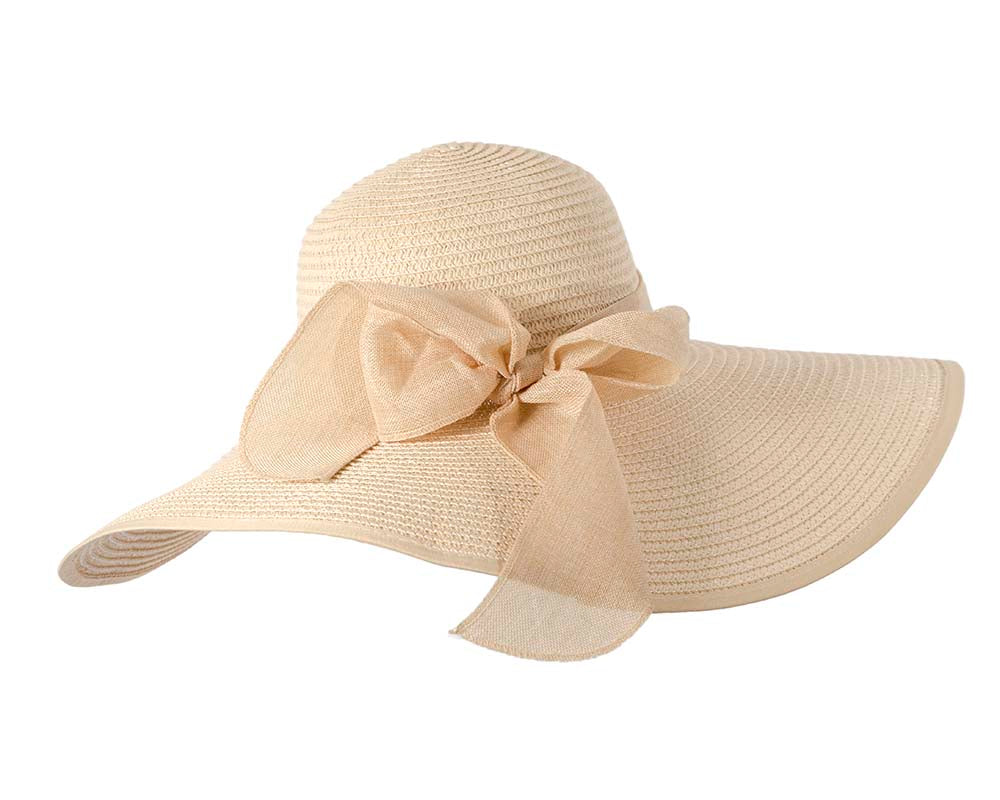 Natural wide brimmed ladies summer beach hat