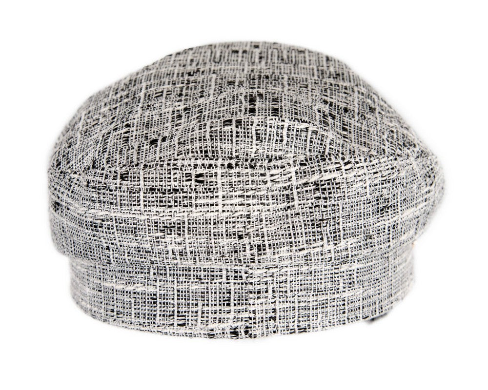 Black casual newsboy cap by Max Alexander