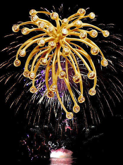Superstar Necklace. Fireworks Pendant-Diamonds in 18K Gold: Life is a Celebration!