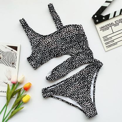 New Sexy White One Piece Swimsuit Women Cut Out Swimwear Push Up Monokini Bathing Suits Beach Wear Swimming Suit For Women-2