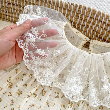 Autumn Ditsy Flower Pattern Mesh Collar Onesies