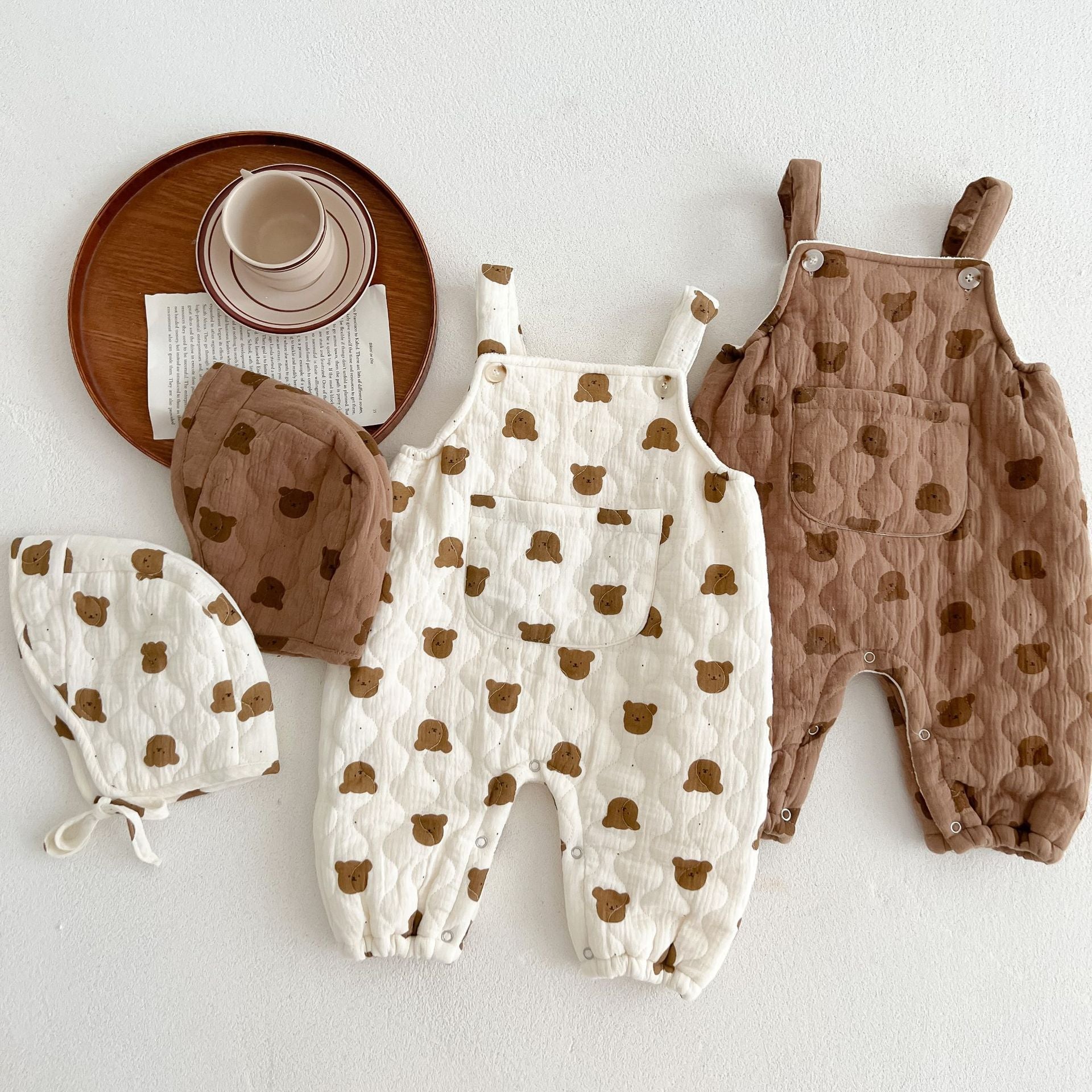 Baby Cartoon Bear Pattern Sleeveless Quilted Warm Jumpsuit With Hat