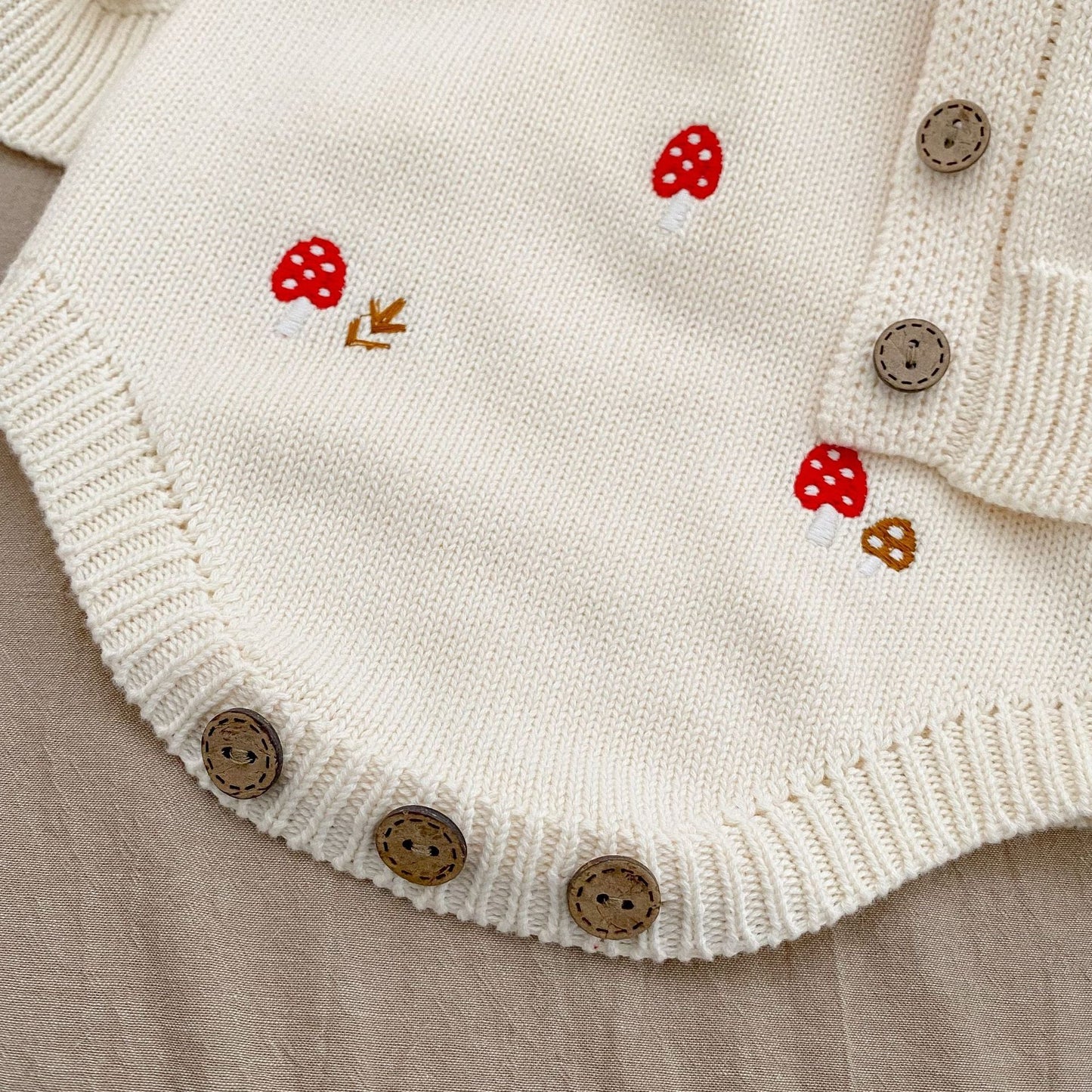 Baby Girl Embroidered Pattern Sleeveless Onesie-3