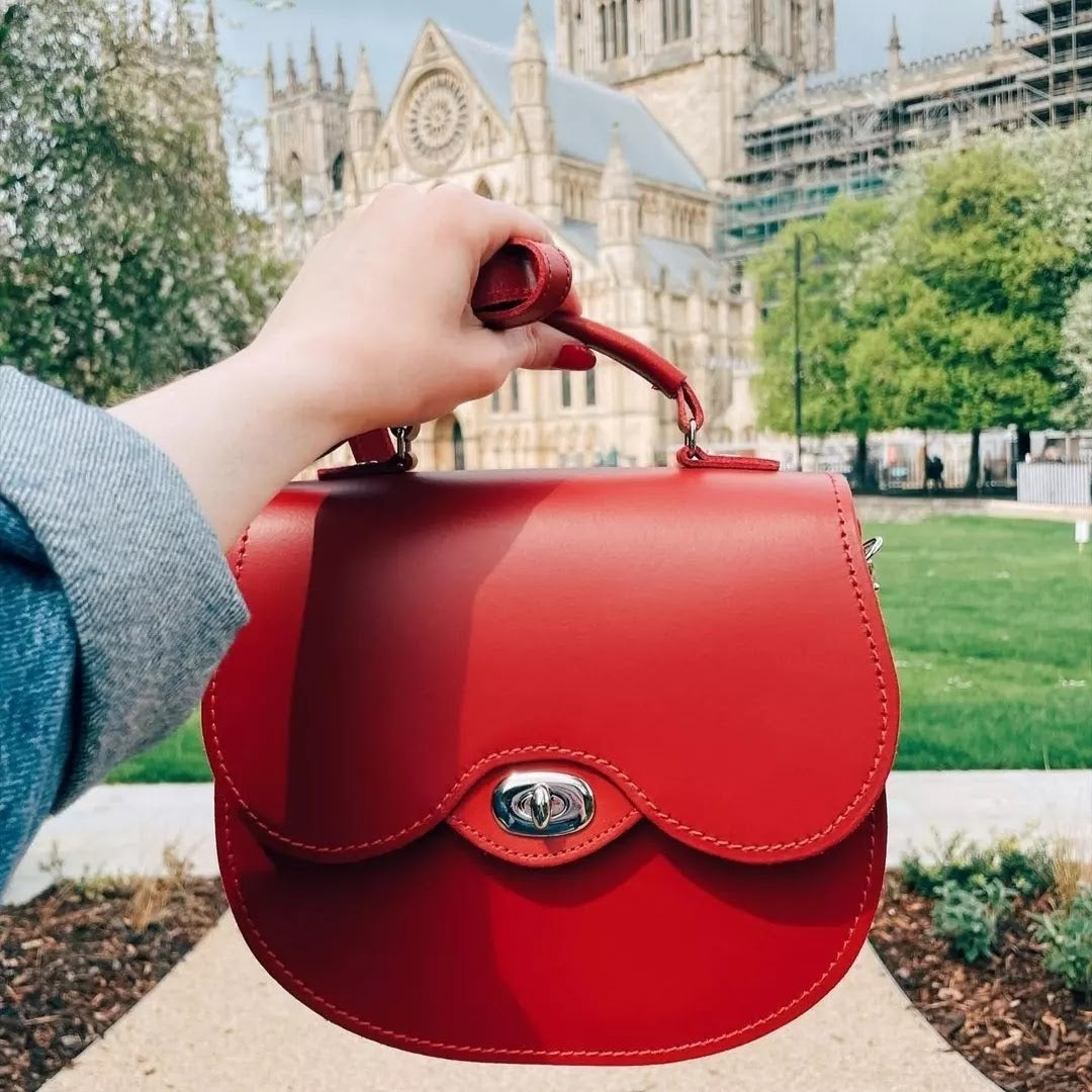 Handmade Leather Twist Lock Saddle Bag - Red-4